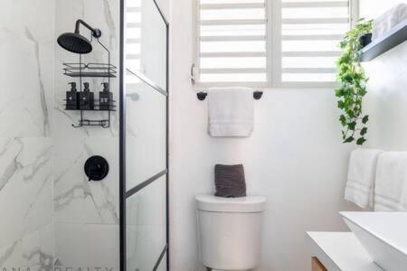 Seaside Serenity - Cozy Studio Apartment Luquillo Luaran gambar